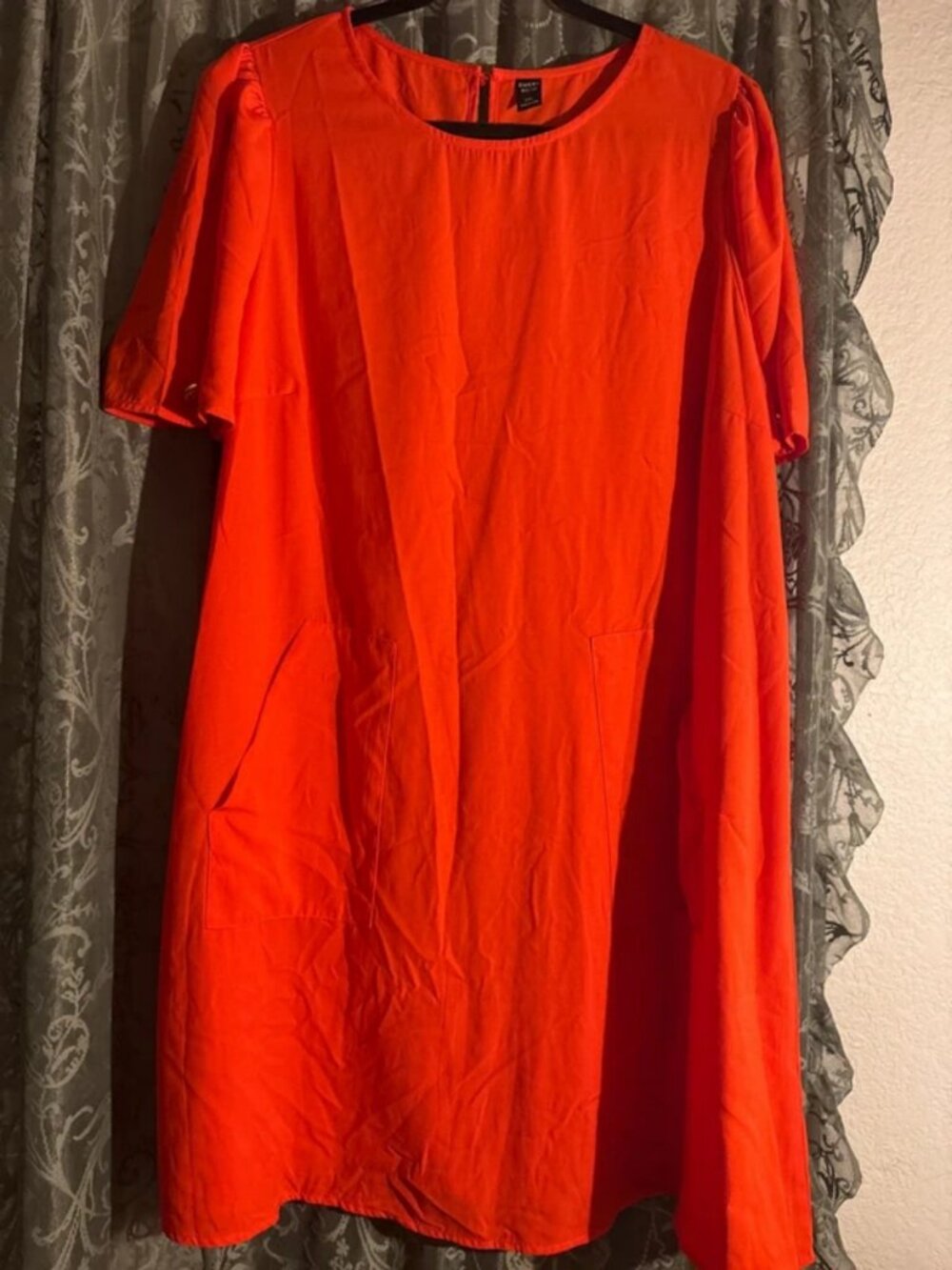 Short sleeve crew neck dress color coral